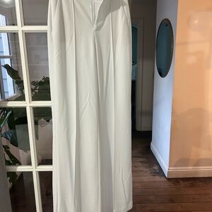 Alice + Olivia Elegant Cream Maxi Skirt